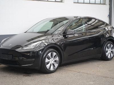 Schwarz Gebraucht 2023 Tesla Model Y Long Range AWD SUV | 36.250 € (Fairer Preis)
