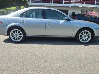 Gebraucht Ford Mondeo Ghia 170 PS (125 kW) 2006 Silber Limousine