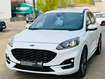 Usata Ford Kuga ST-Line 163 CV (119 kW) 2021 Bianco SUV