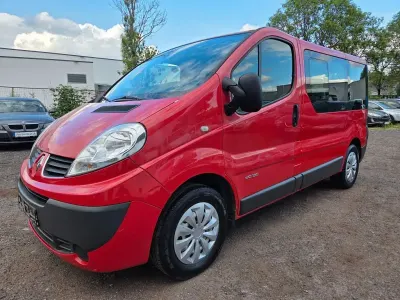 Gebraucht Renault Trafic 145 PS (106 kW) 2008 Rot Van / Kleinbus