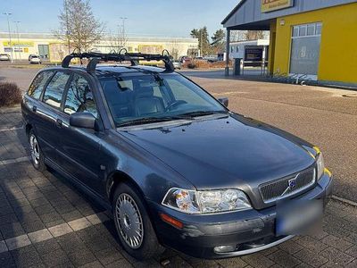 Gebraucht Volvo V40 102 PS (75 kW) 2002 Silber Kombi