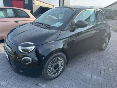 Neu Fiat 500 Icon 65 PS (47 kW) 2026 Cinema black Kleinwagen