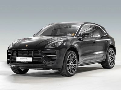 Tiefschwarzmetallic Gebraucht 2019 Porsche Macan S SUV | 64.900 €
