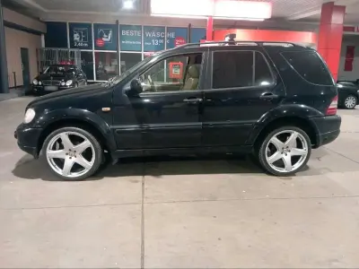 Gebraucht Mercedes ML320 2002 Schwarz SUV