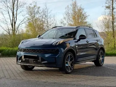 Gebraucht Lynk & Co 01 261 PS (191 kW) 2022 Blau SUV
