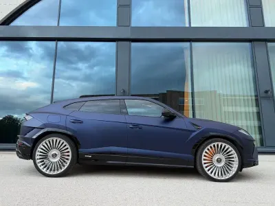 Gebraucht Lamborghini Urus 666 PS (489 kW) 2024 New blu astraeus matt SUV