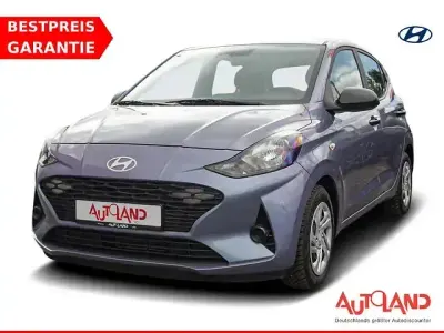 Gebraucht Hyundai i10 Trend 67 PS (49 kW) 2024 Blau Kleinwagen