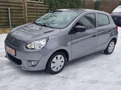 Gebraucht Mitsubishi Space Star Diamant Edition 71 PS (52 kW) 2016 Platinumgrau (m) Kleinwagen