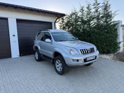 Gebraucht Toyota Land Cruiser Luna 173 PS (127 kW) 2006 Silber SUV