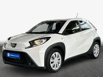 Gebraucht Toyota Aygo X Play 72 PS (52 kW) 2022 Weiß SUV