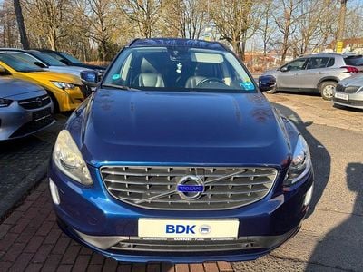 Gebraucht Volvo XC60 Momentum 136 PS (100 kW) 2014 Blau SUV