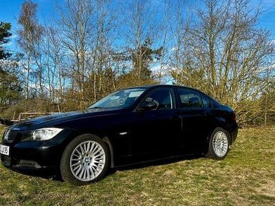 Gebraucht BMW 318 129 PS (94 kW) 2007 Schwarz Limousine