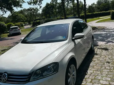 Second-hand VW Passat 150 CP (110 kW) 2013 Alb Berlinǎ