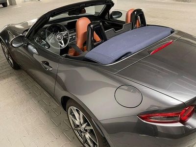 Gebraucht Mazda MX5 184 PS (135 kW) 2023 Grau Cabrio
