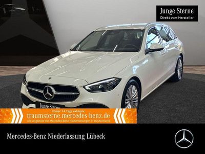 Weiß Gebraucht 2024 Mercedes C200 Avantgarde Limousine | 34.990 € (Superpreis)