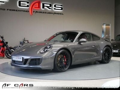 Porsche 911 Carrera 4 GTS