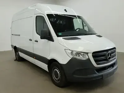 Gebraucht Mercedes Sprinter 170 PS (125 kW) 2022 Arktikweiß Van