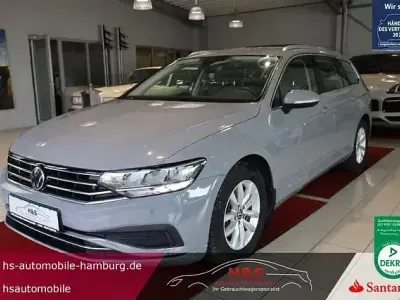Gebraucht VW Passat Business 150 PS (110 kW) 2024 Mondsteingrau Kombi