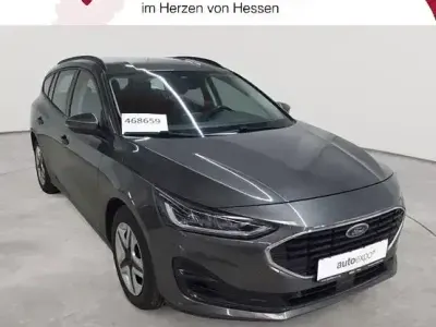Używany Ford Focus Cool & Connect 120 KM (88 kW) 2022 Szary Sedan/Limuzyna