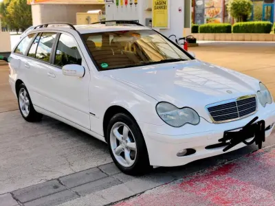 Gebraucht Mercedes C180 2003 Weiß Kombi