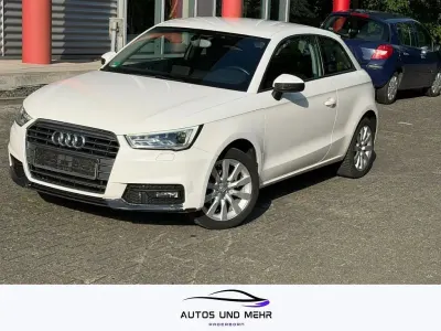 Używany Audi A1 Basis 90 KM (66 kW) 2016 Biały Hatchback