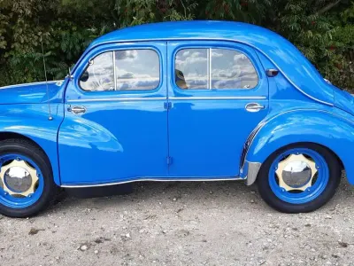 Gebraucht Renault 4CV 20 PS (14 kW) 1955 Blau Limousine