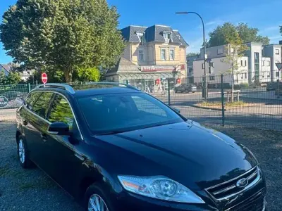 Gebraucht Ford Mondeo Titanium 163 PS (119 kW) 2012 Schwarz Limousine