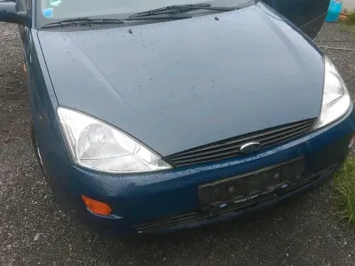 Gebraucht Ford Focus 70 PS (51 kW) 2001 Blau Limousine