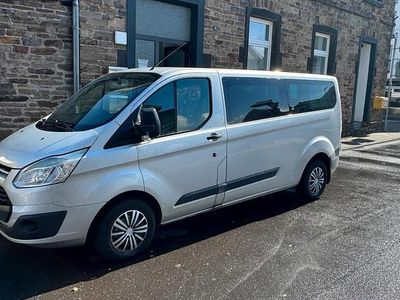 Gebraucht Ford Tourneo 125 PS (91 kW) 2013 Silber Van / Kleinbus