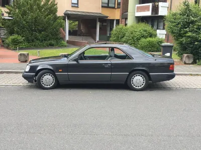 Gebraucht Mercedes E300 245 PS (180 kW) 1987 Blau Coupé
