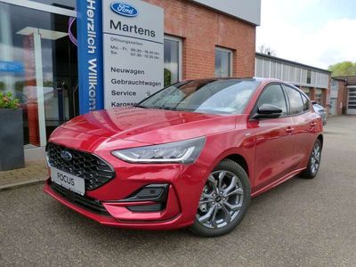 Gebraucht Ford Focus ST-Line X 125 PS (91 kW) 2024 Fantastic red tc Kleinwagen