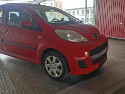 Occasion Peugeot 107 68 PK (50 kW) 2011 Rood Hatchback