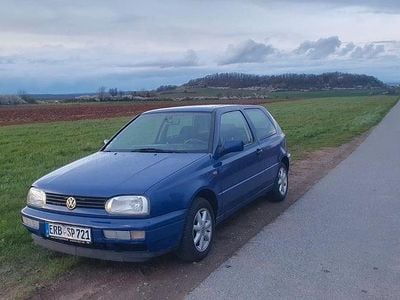 Usata VW Golf III 60 CV (44 kW) 1997 Blu Berlina