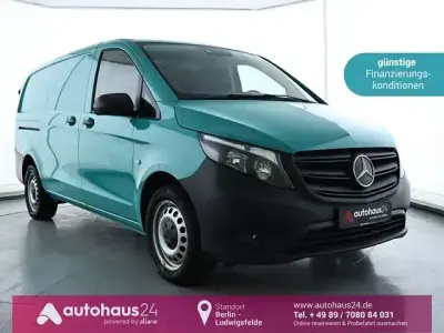 Gebraucht Mercedes Vito 136 PS (100 kW) 2023 Grün Van