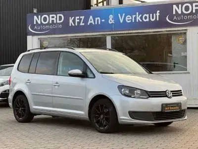 Usata VW Touran Comfortline 140 CV (102 kW) 2011 Argento Monovolume