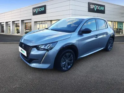 Gebraucht Peugeot e-208 Allure 100 kW (136 PS) 2023 Grau Kleinwagen