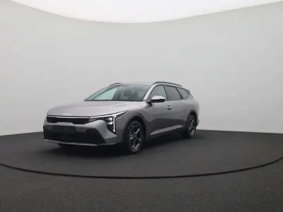 Neu Kia K4 Vision 116 PS (85 kW) 2026 Stahlgrau metallic Kombi