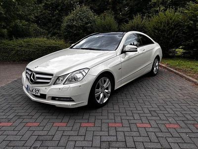 Mercedes E220