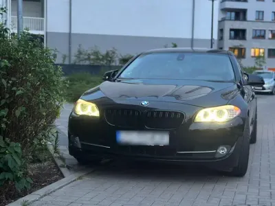 Gebraucht BMW 520 2011 Rot Kleinwagen