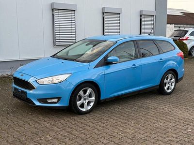 Blau Gebraucht 2017 Ford Focus Trend Limousine | 7.490 € (Fairer Preis)