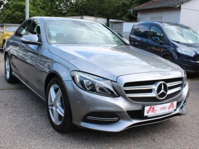 Gebraucht Mercedes C200 Avantgarde 184 PS (135 kW) 2015 Silber Limousine