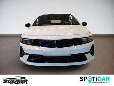 Arktis weiß Gebraucht 2024 Opel Astra Ultimate Limousine | 22.980 € (Guter Preis)