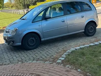 Gebraucht Opel Meriva 100 PS (73 kW) 2009 Silber Van / Kleinbus