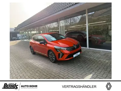 Neu Renault Clio V Techno 91 PS (66 kW) 2025 Orange Limousine