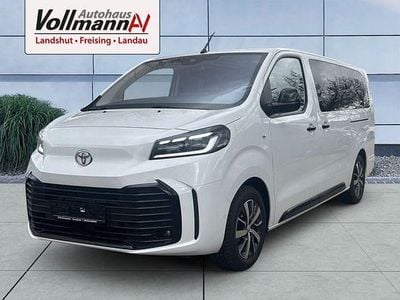 Gebraucht Toyota Proace Verso Lounge 177 PS (130 kW) 2024 Icy white Kombi