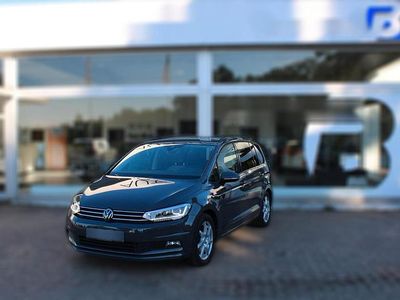 Gebraucht VW Touran Comfortline 150 PS (110 kW) 2023 Grau metallic Van / Kleinbus