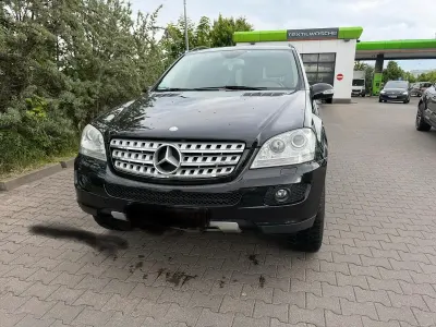 Gebraucht Mercedes ML320 245 PS (180 kW) 2006 Schwarz SUV