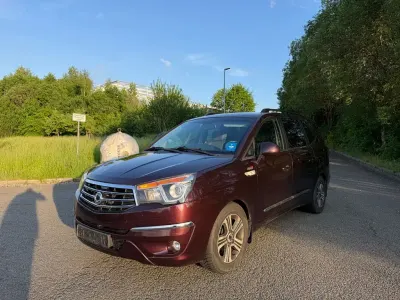 Gebraucht SsangYong Rodius Quartz 155 PS (114 kW) 2015 Schwarz Van / Kleinbus