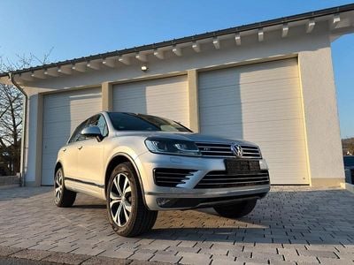 Gebraucht VW Touareg R-line 262 PS (192 kW) 2017 Silber SUV