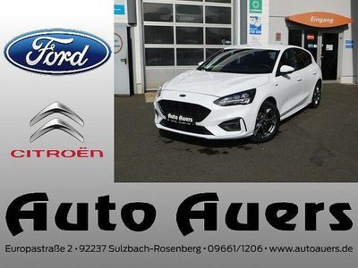 Frost weiss Gebraucht 2020 Ford Focus ST-Line Limousine | 20.960 €